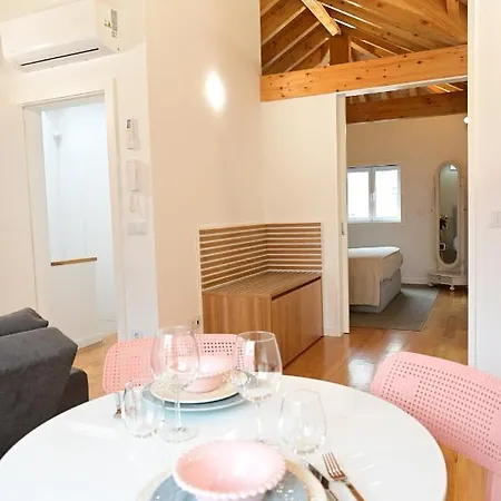 Casa Do Po, Local דירה